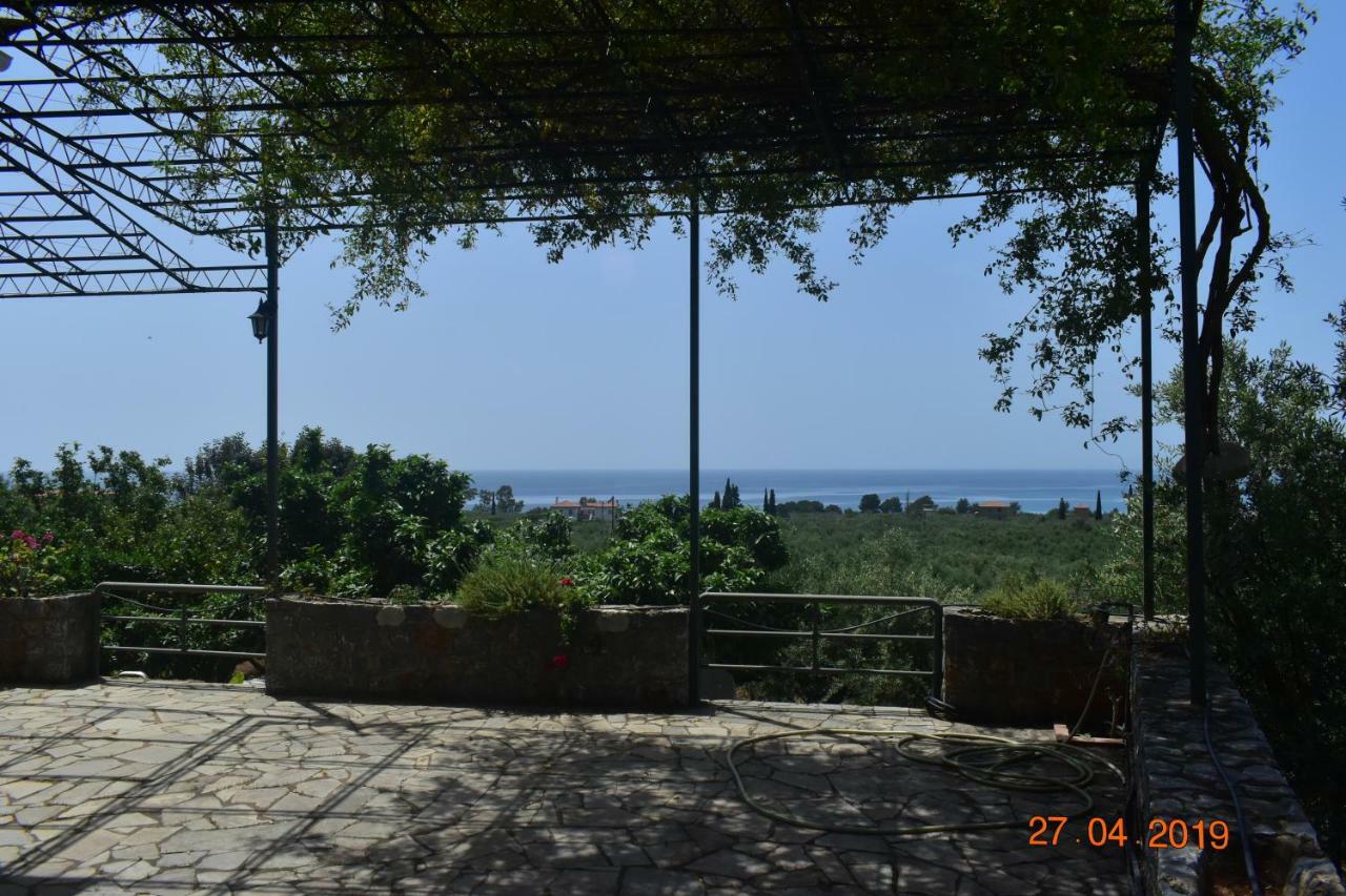 Ouranias Studios Kardamyli Exterior foto
